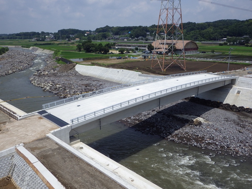 外牧大林線（代官橋）防災・安全交付金（橋梁上部工）工事